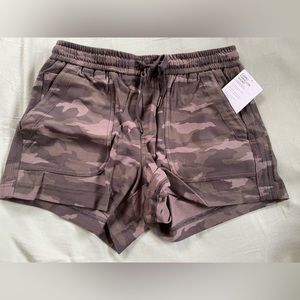 Athleta Camo Farallon Short NWT